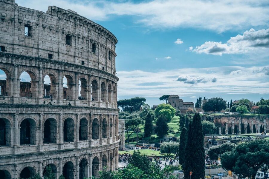 10 Wonders of Rome in 3 hours - Piazza Venezia, the Vittoriano, and Rome’s Political Center Energy