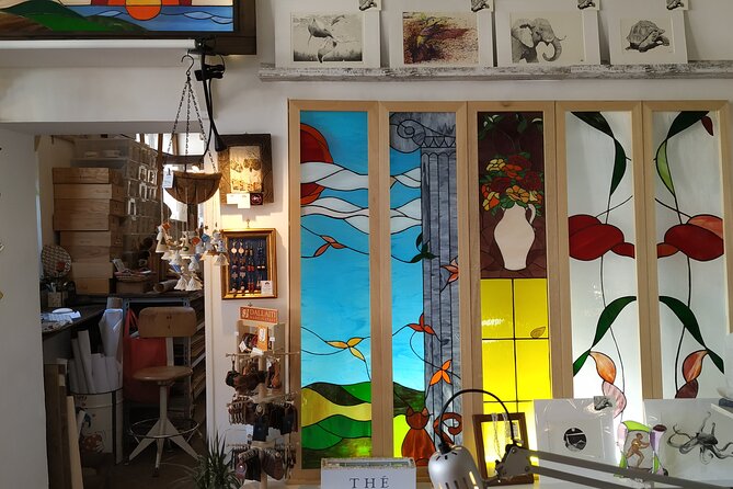 2/3 Hours Art Stained Glass Course in Trastevere - What You Build: A Small Stained Glass Window You Wear