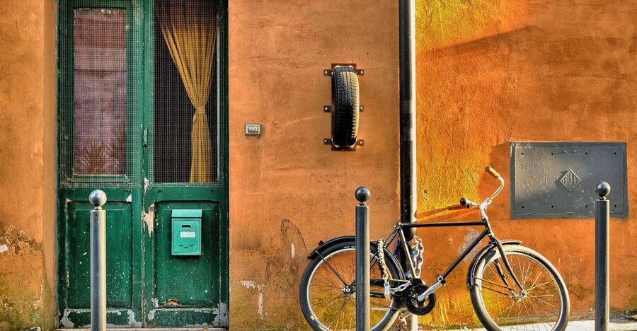 3-Hour Trastevere and Jewish Ghetto Guided Walking Tour - Exploring the ghetto site and the meaning of “enclosure”