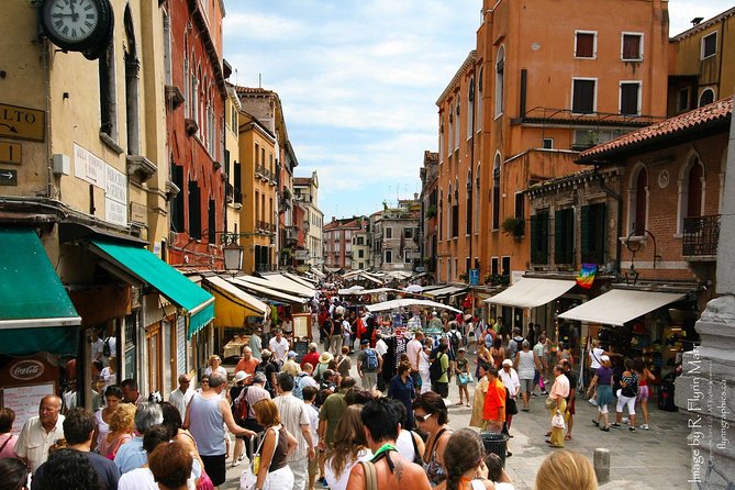 5-Day Best of Italy: Assisi, Siena, Florence, Venice and more - Day 3 in Bologna: Piazza Maggiore and a huge, unfinished church
