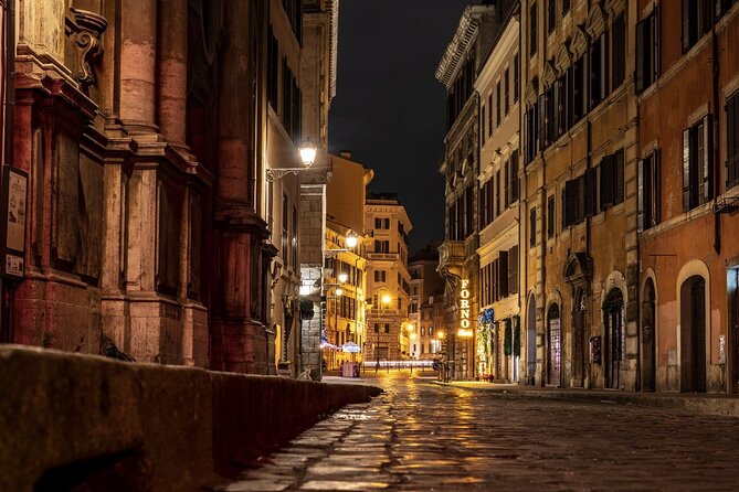 Ancient Rome at Twilight Walking Tour - Rione Monti Walking: Julius Caesar and Street-Level Atmosphere