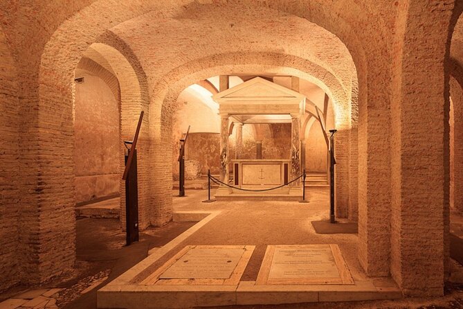 Ancient Rome Full Day Tour: Colosseum and Exclusive SUPER Sites - Entering the Colosseum: gladiators, spectators, and a calmer rhythm