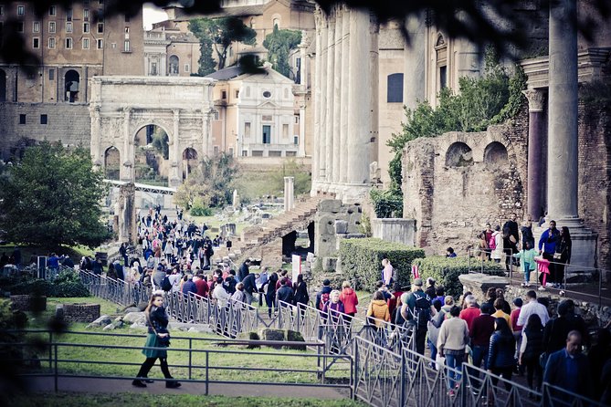 Ancient Rome Guided Tour: Colosseum, Forum and Palatine & Pick Up - The walking route and pacing: what to expect between stops