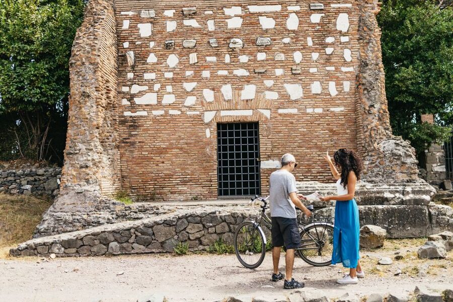 Appia Antica: Full Day Bike Rental with Customizable Routes - Circus of Maxentius, Cecilia Metella, and Capo di Bove