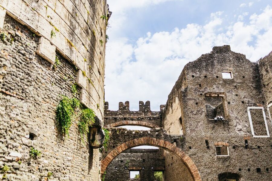 Appia Antica: Full Day Bike Rental with Customizable Routes - Villa dei Quintili, Caffarella Park, and Parco degli Acquedotti Views