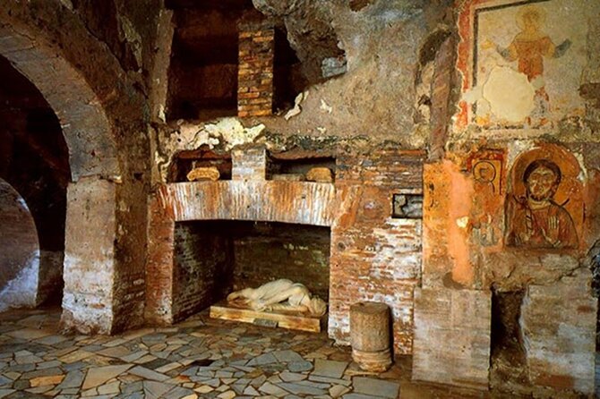 Appian Way Aqueducts Bike Tour with Catacombs & Lunch - Cecilia Metella’s mausoleum and Castrum Caetani, tomb scale you can feel