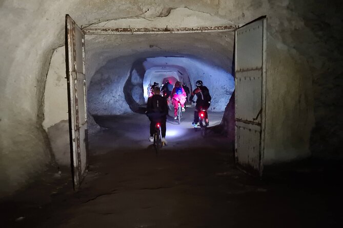 Appian Way Bike tour Underground with Catacombs & Lunch - The Appian Way ride and the tunnels that go 40 feet down