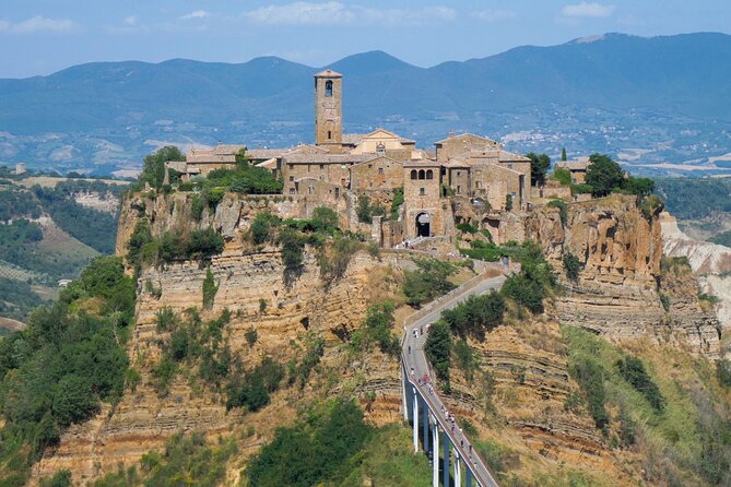 Bagnoregio & Orvieto Day Trip from Rome with Wine Tasting & Lunch - How the coach ride shapes your day