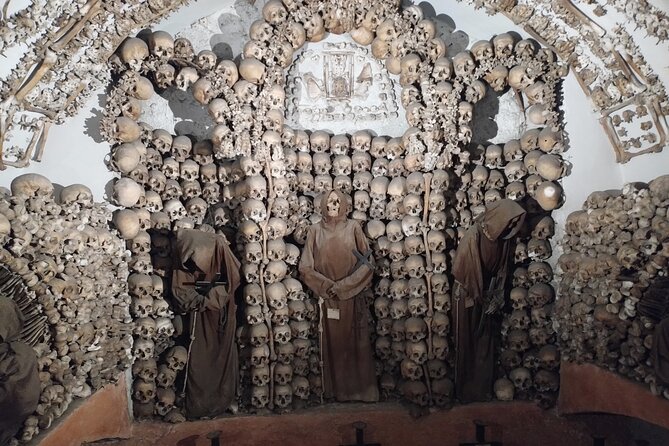 Capuchin Crypts Tour – Fast-Track, Guided or Audio - Guided vs Audio: Picking the Right Format for Your Style