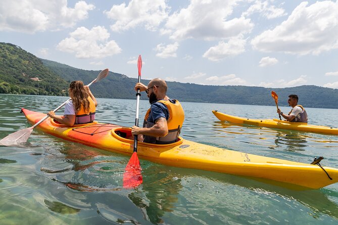 Castel Gandolfo Lake Kayak and Swim Tour - Getting to and from the lake: Anagnina pickup and the Old Blu Train wagon