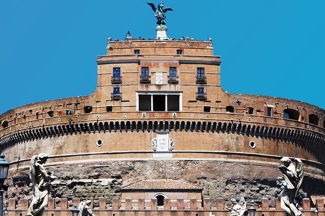 Castel Sant'Angelo E-Ticket & Multilingual Audio Guide - Stop 2: Hadrian’s mausoleum ramp and the Room of the Cinerary Urns
