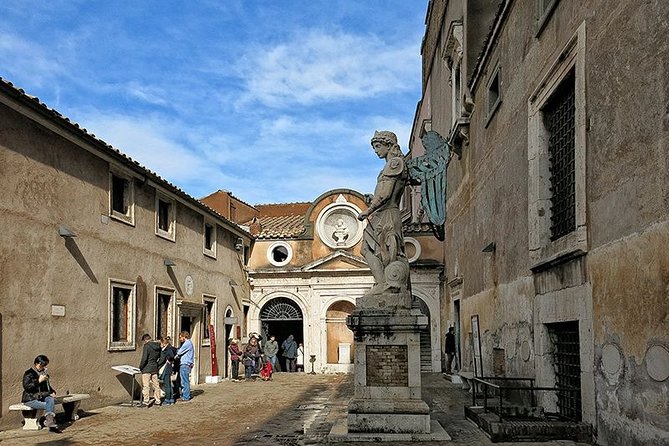 Castel Sant'Angelo Small Group Tour - Meet at Lungotevere Castello, Then Get Moving Fast