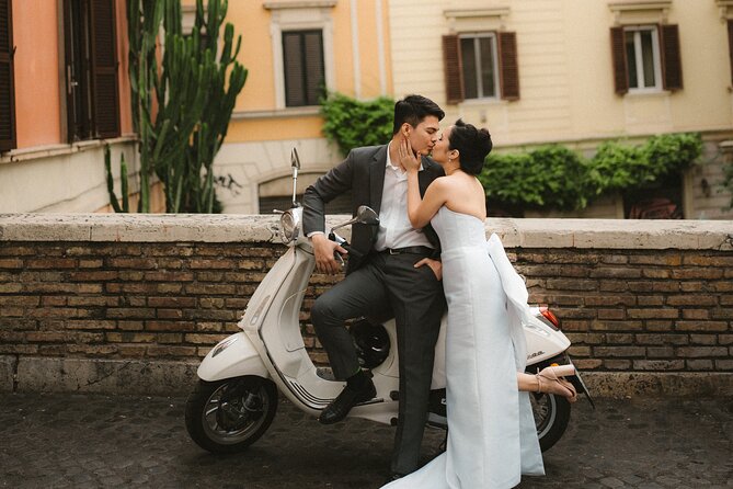 Cinematic Photoshoot in Rome - What you get: 150 to 300 high-resolution JPGs and 25 edited favorites