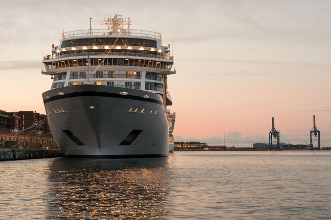 Civitavecchia Cruise Port Private Transfer To/From Rome & Airport - Meet and Greet in the Real World: Signs, WhatsApp, and Reachability