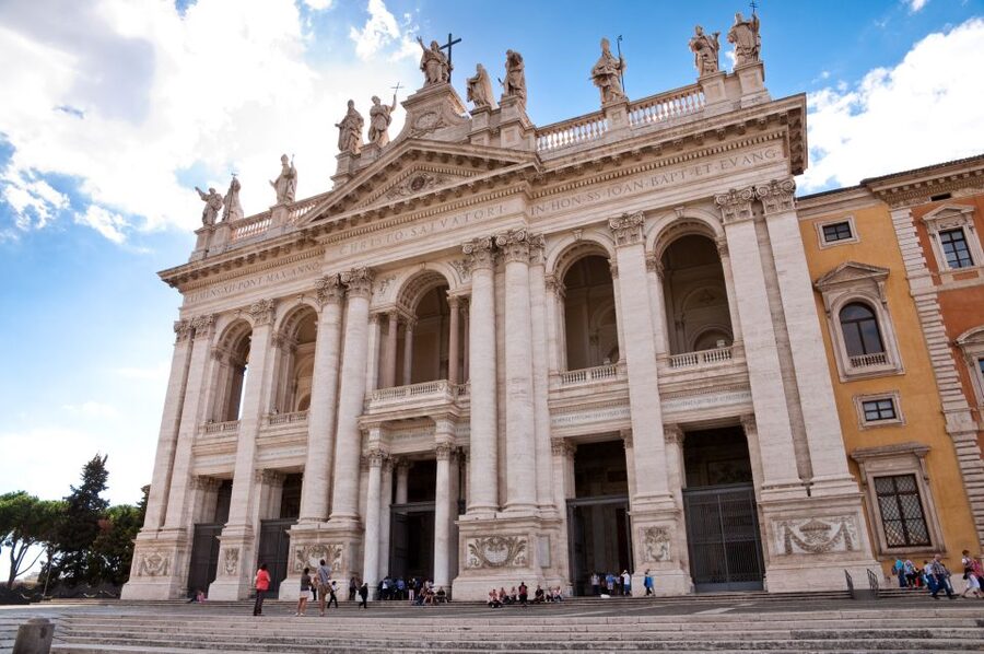Cloister of St John in Lateran Basilica Ticket - Cloister of St John: Cosmatesque details you will notice