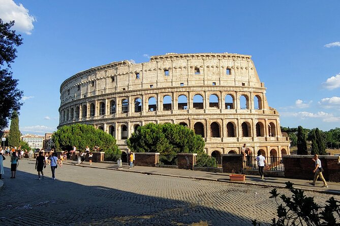 Colosseum & Ancient Rome Guided Walking Tour - What I like about the way this tour handles crowds