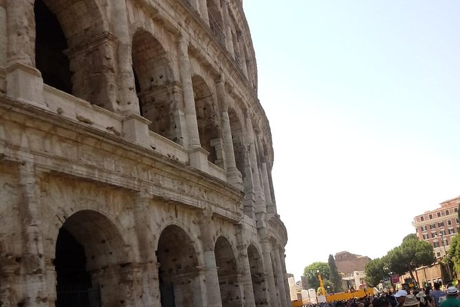 Colosseum and Ancient Rome Express Tour - Meeting at the Colosseum: Your Best Move Is Getting Oriented Early