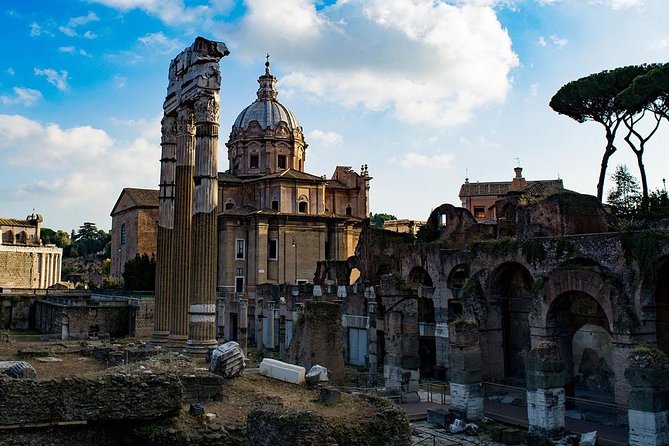 Colosseum and Roman Forum Guided Tour - Guide style in real life: Cecelia, Ivana, Rebecca, and Tiziana Fiori