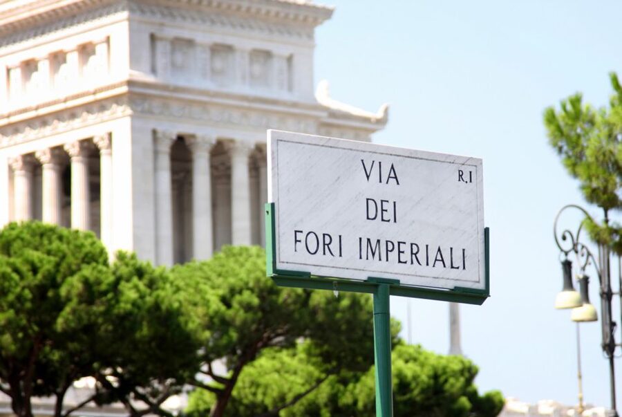 Colosseum Guided Tour: Hotel Transport included - Roman Forum on foot: where politics became stone