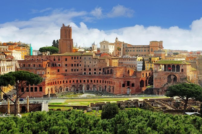 Colosseum, Palatine Hill and Roman Forum Guided Tour - Hearing the guide: headsets and why they make the tour easier