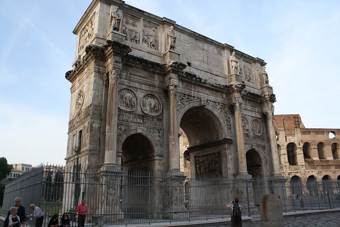 Colosseum, Roman Forum and Palatine Hill Skip Line Private Tour - Why this skip-line private format matters in Rome