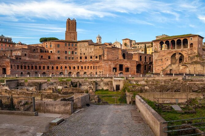 Colosseum, Roman Forum and Palatine Hill Skip Line Private Tour - Palatine Hill in 45 minutes: where the empire’s story starts