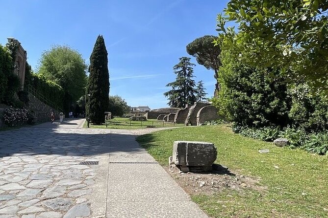 Colosseum, Roman Forum & Palatine Hill Admission With Audio Guide - Stop 1, the Colosseum: the must-see view, with your chosen access level
