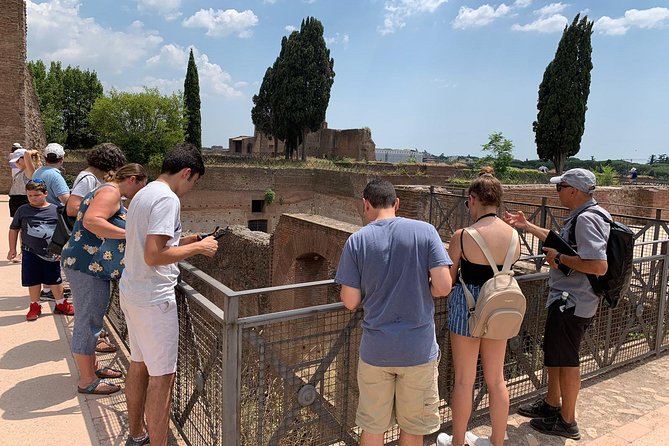 Colosseum Tour with Palatine Hill and Roman Forum - Roman Forum: 30 minutes in the center of Roman life
