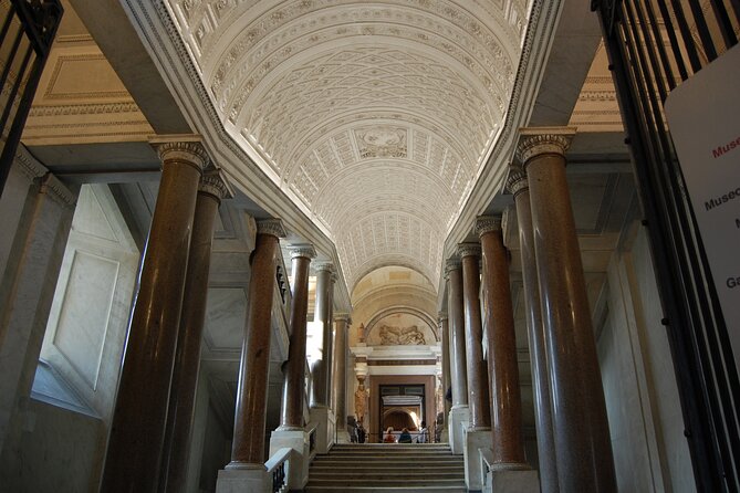 Combo: Colosseum, Vatican Museums and Sistine Chapel Guided Tour - Roman Forum and the Julius Caesar Connection