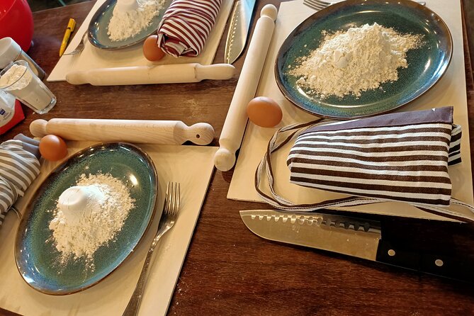 Cooking Class 2 Hour Spanish Steps - Fettucine and Tiramisù - Cooking fettuccine and tiramisù in a real Roman restaurant
