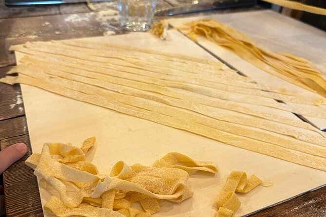 Cooking Class 2 Hour Spanish Steps - Fettucine and Tiramisù - Who should book this pasta and tiramisù class?