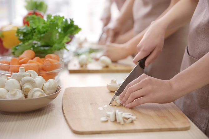 Cooking Class in Rome's Countryside - The kitchen setting: home-style cooking in a small, controlled group