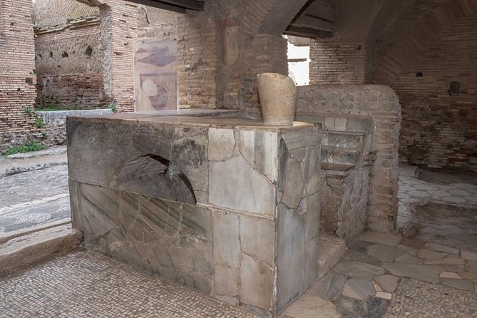 Daily life in Ostia Antica (private tour) - Why Ostia Antica feels different from Rome and Pompeii