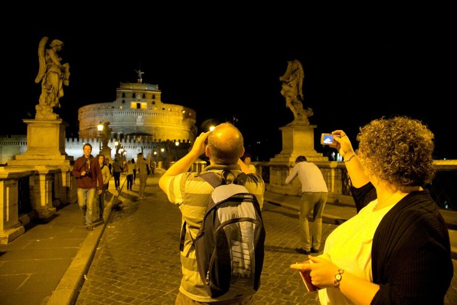 Dark Heart of Rome - Facts, Legend & Mystery Walking Tour - Corso Vittorio Emanuele II: A Main Road, Reframed