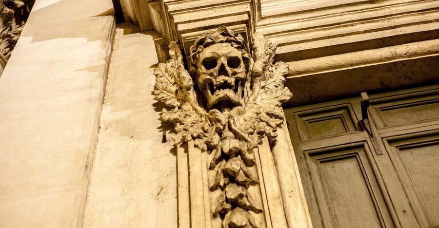 Dark Heart of Rome: Facts, Legends, and Mystery Tour - Piazza Farnese: A Change of Mood With Granite-Edged Details