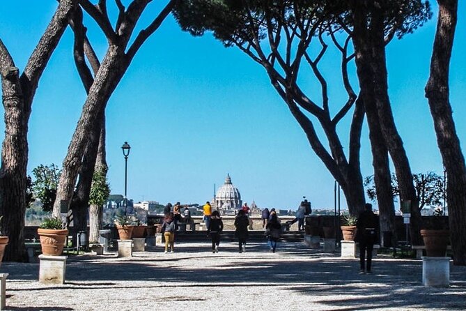 Day drinking in Rome - Scandalous Roman History - Aventine Keyhole photo stop: a quick pause with big payoffs