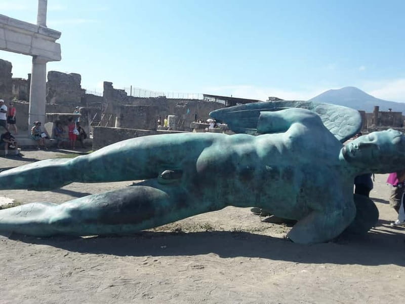 Day Trip from Rome: Explore Pompeii & Sorrento Amalfi Coast - Meeting Point, Timing, and What You Should Bring