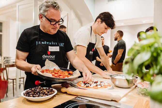 Devour Rome Wine & Pizza Making Class in Trastevere Neighborhood - Spritz and bruschetta: the aperitivo warm-up
