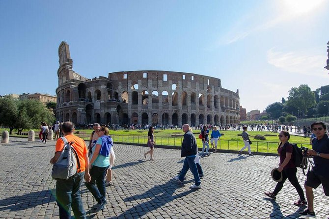 Discover Rome in a Day – Private Driver Tour - A private Rome day that respects your time