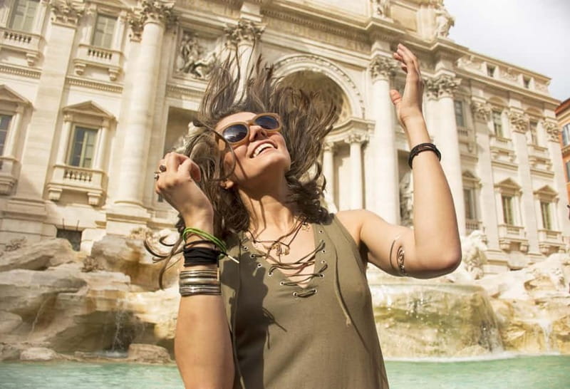 Early morning photoshoot at The Trevi Fountain - How your photographer guides posing at Trevi Fountain