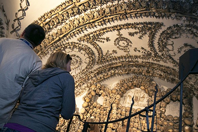 Exclusive After-Hours: Crypts, Catacombs & Bone Chapel Tour - Transfer by air-conditioned coach: the logistics that protect your energy