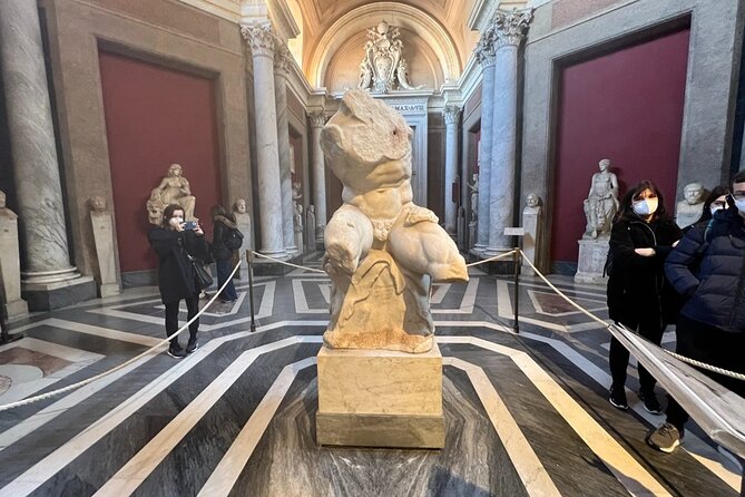 Exclusive First Access Vatican Tour with Skip the Line Basilica - Gallery of Maps and Stanzas di Raffaello: Art You Can Read