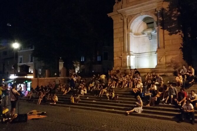 Exclusive Rome by Night Vespa Tour - How the riding actually works: passenger seat, helmet kit, and weight limit