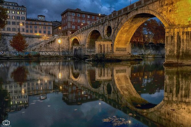 Exclusive Rome by Night Vespa Tour - Why the guide matters more than you think