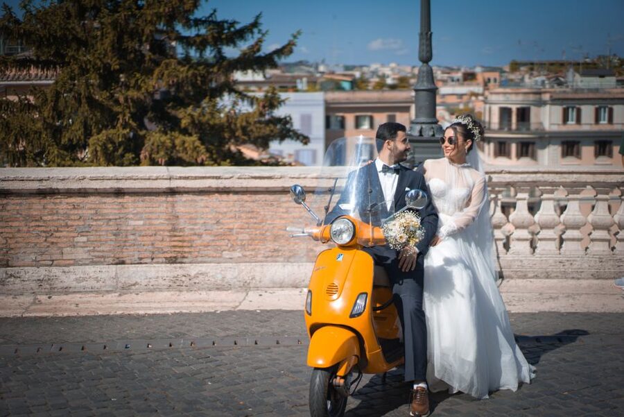 Exclusive Rome Vespa Tour with Professional Photographer - Entering Rome the fast way, on a vintage Vespa