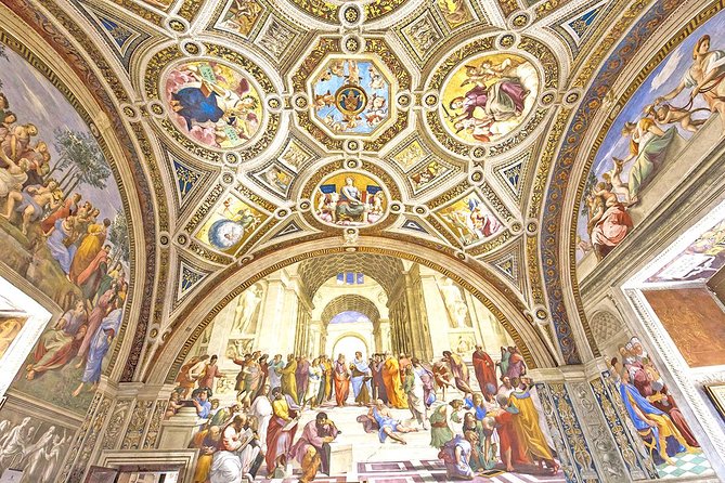 Fast Access Vatican, Sistine Chapel and Basilica Guided Tour - St. Peter’s Square Finish: Architecture, Symbols, and the White Smoke Moment