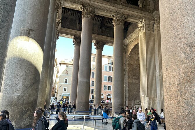 Fast Track Ticket in Pantheon (Rome) with Audio Guide - Inside the Pantheon: dome, oculus, marble floor, and the 45 to 60 minute flow
