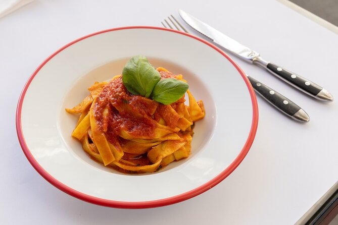 Fettuccine and Tiramisu Masterclass in the Heart of Rome - Why This Cooking Class Feels Like a Real Roman Night
