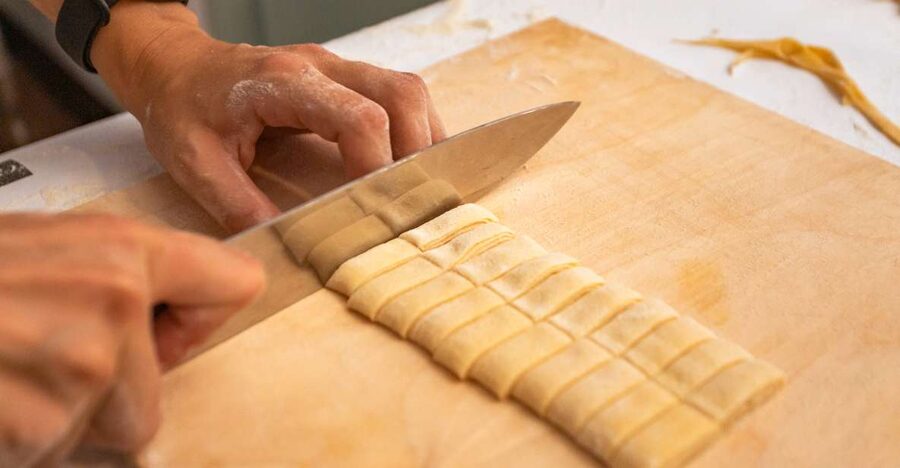 Fettuccine & Tiramisù: Cooking Class with Wine & Limoncello - The Group Meal Part: Why Eating Together Is Part of the Lesson