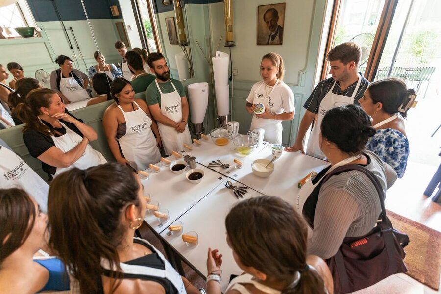 Fettuccine & Tiramisù: Cooking Class with Wine & Limoncello - Waiting While the Tiramisu Rests, Then Finishing the Pasta